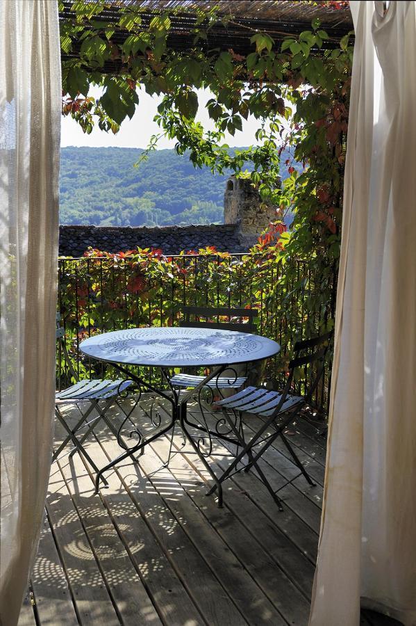 Gite De La Cascade Salles-la-Source Exterior foto